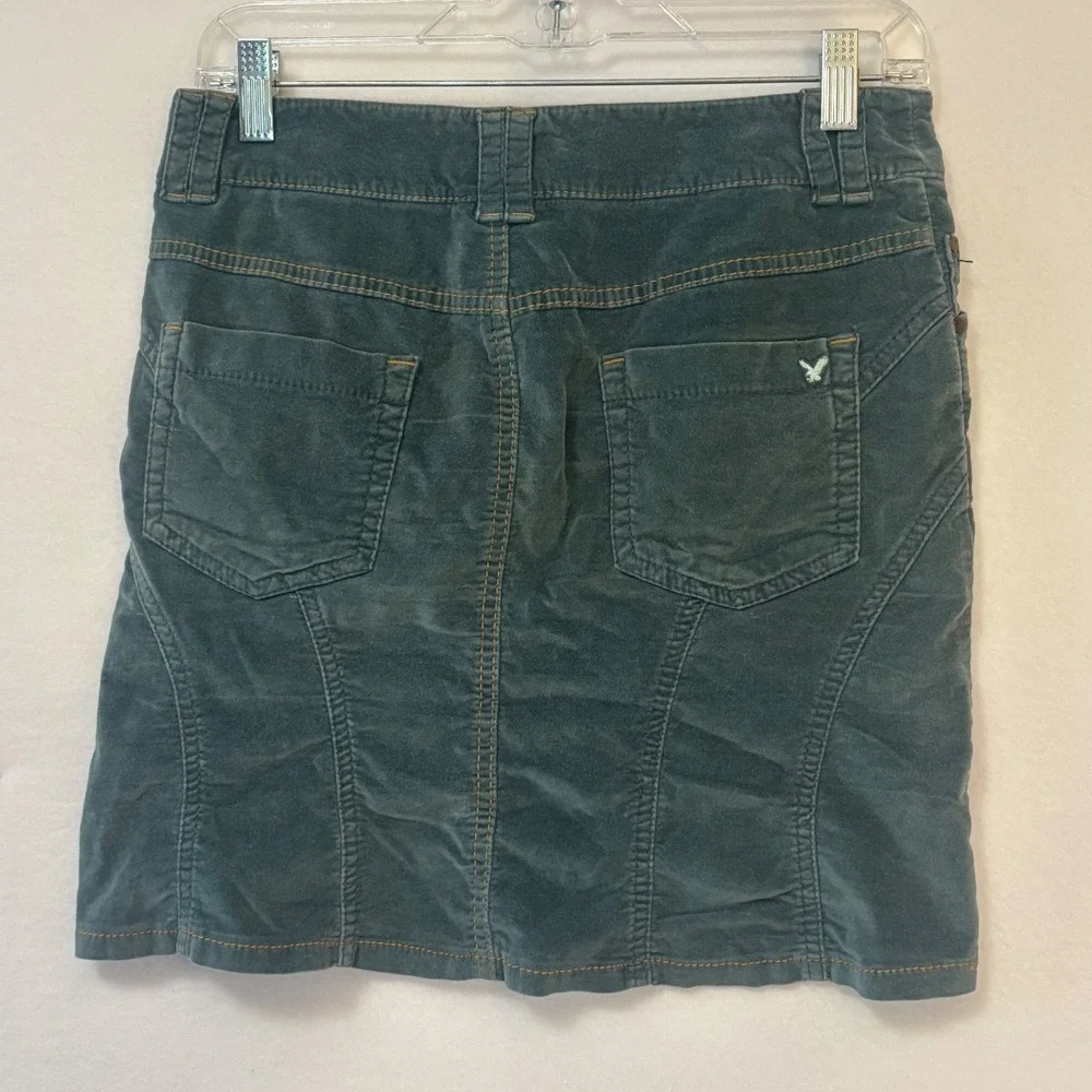 American Eagle Women's size‎ 0 teal blue green velvet stretch skirt